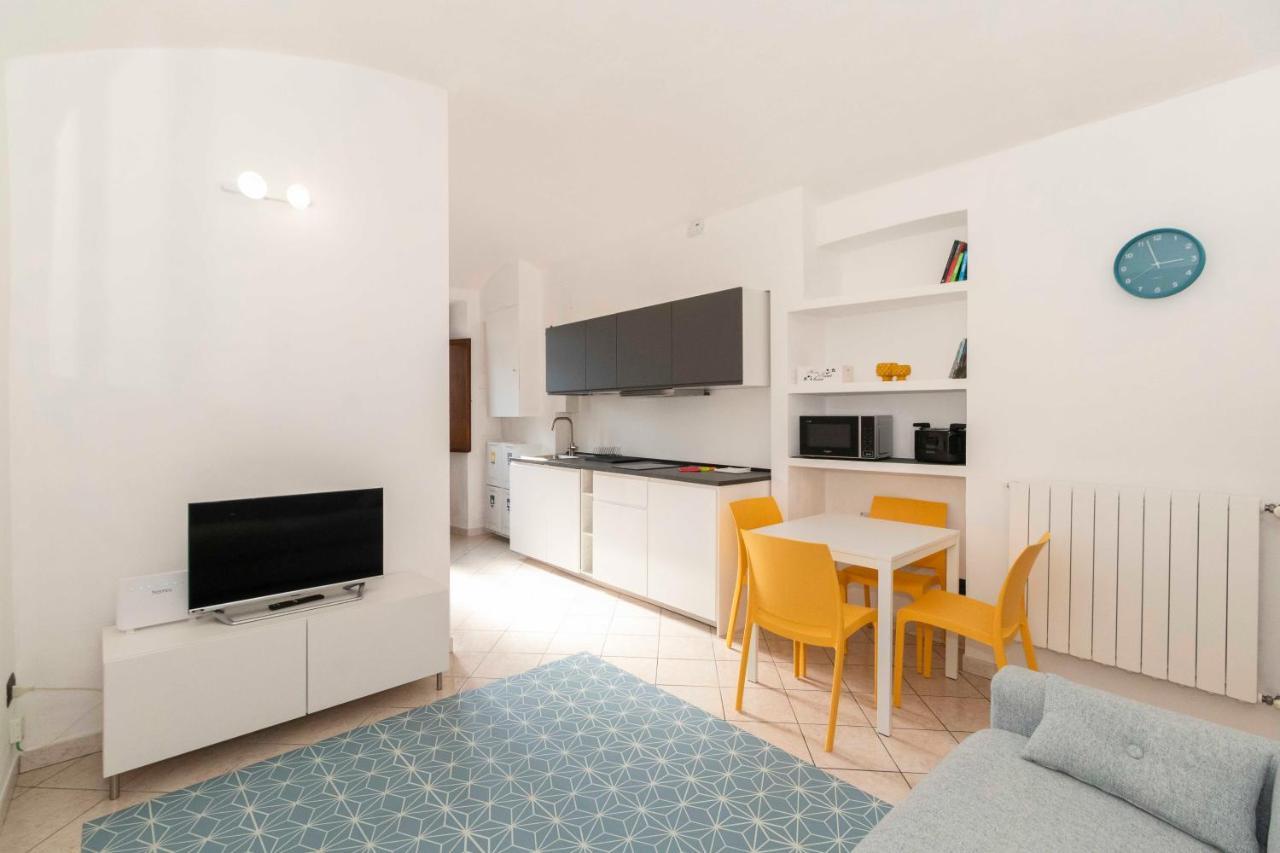 Appartamento Colourful Flat San Donato Torino Esterno foto