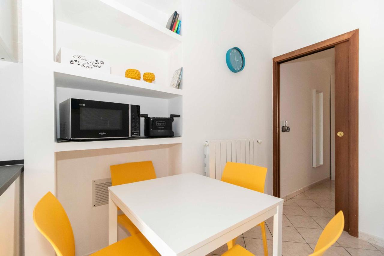 Appartamento Colourful Flat San Donato Torino Esterno foto