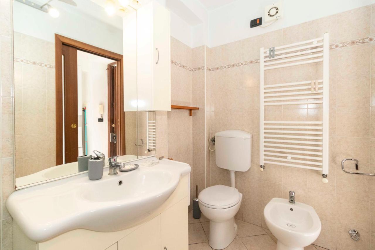 Appartamento Colourful Flat San Donato Torino Esterno foto
