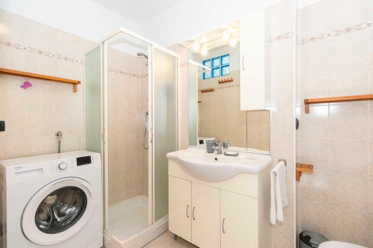 Appartamento Colourful Flat San Donato Torino Esterno foto