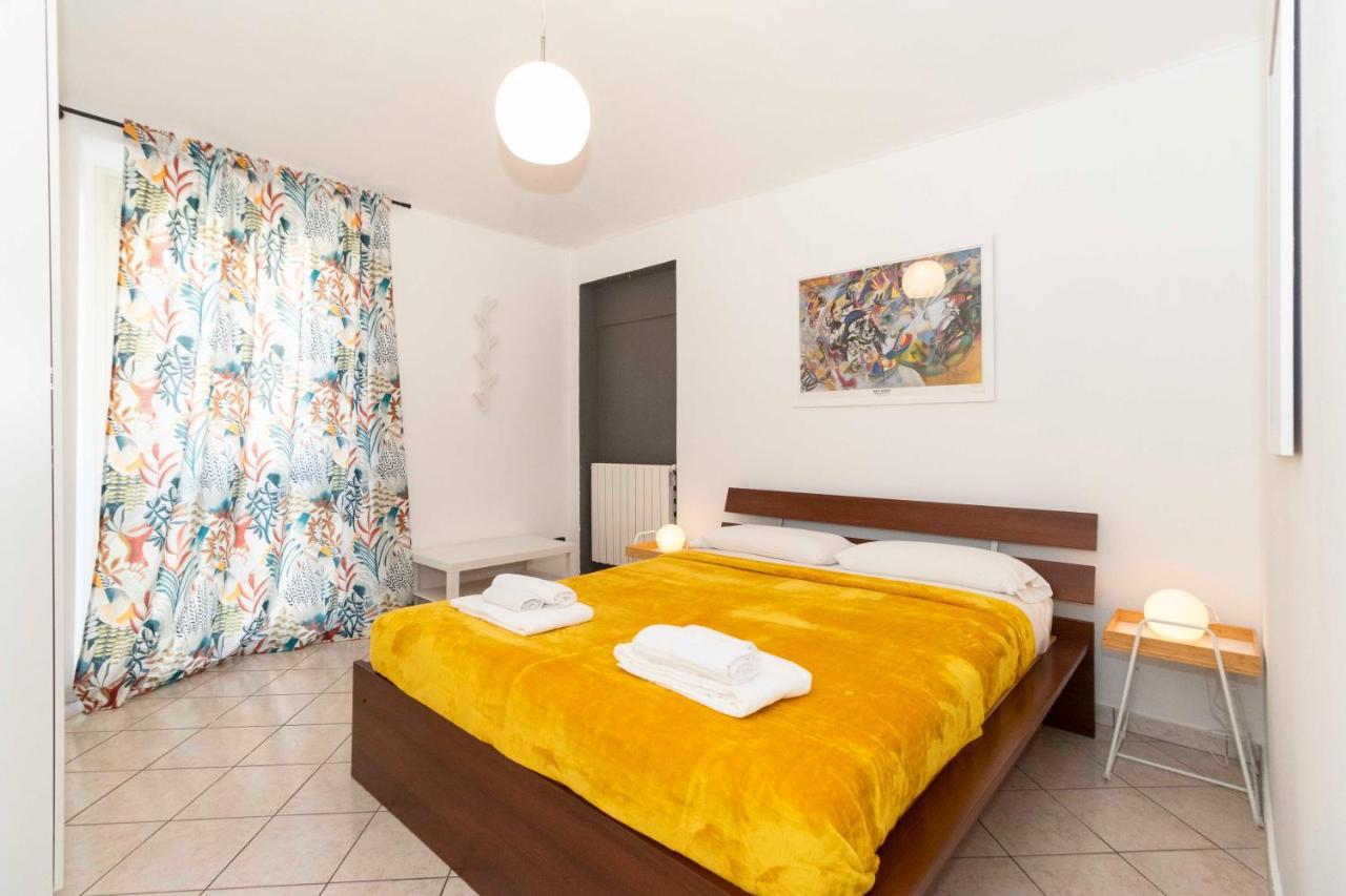 Appartamento Colourful Flat San Donato Torino Esterno foto
