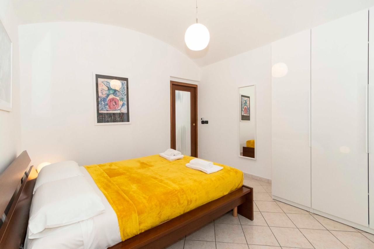 Appartamento Colourful Flat San Donato Torino Esterno foto